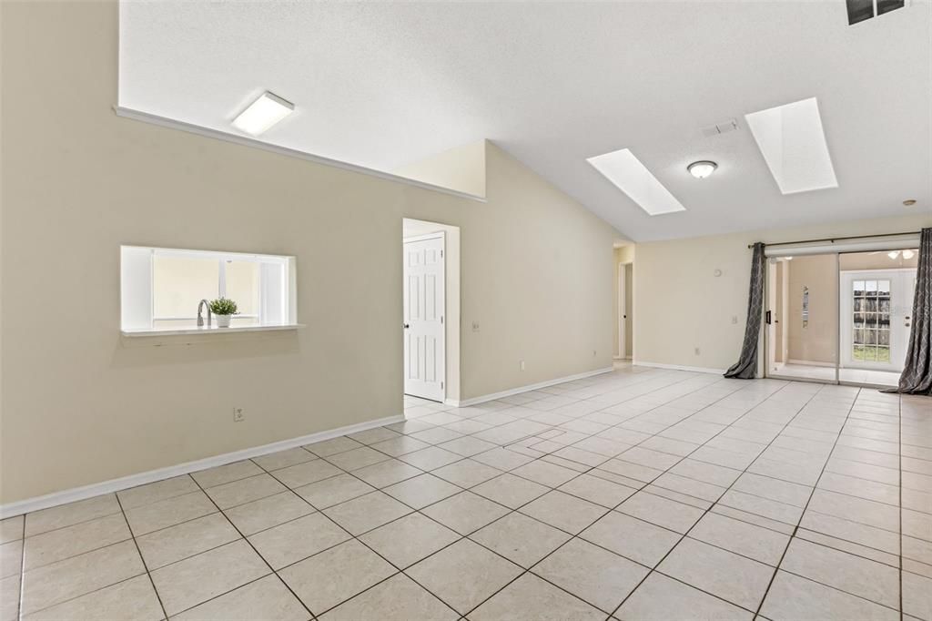 For Sale: $390,000 (3 beds, 2 baths, 1858 Square Feet)
