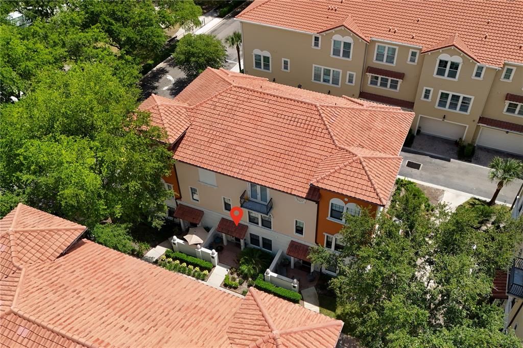 Под контрактом: $385,000 (4 спален, 3 ванн, 2028 Квадратных фут)