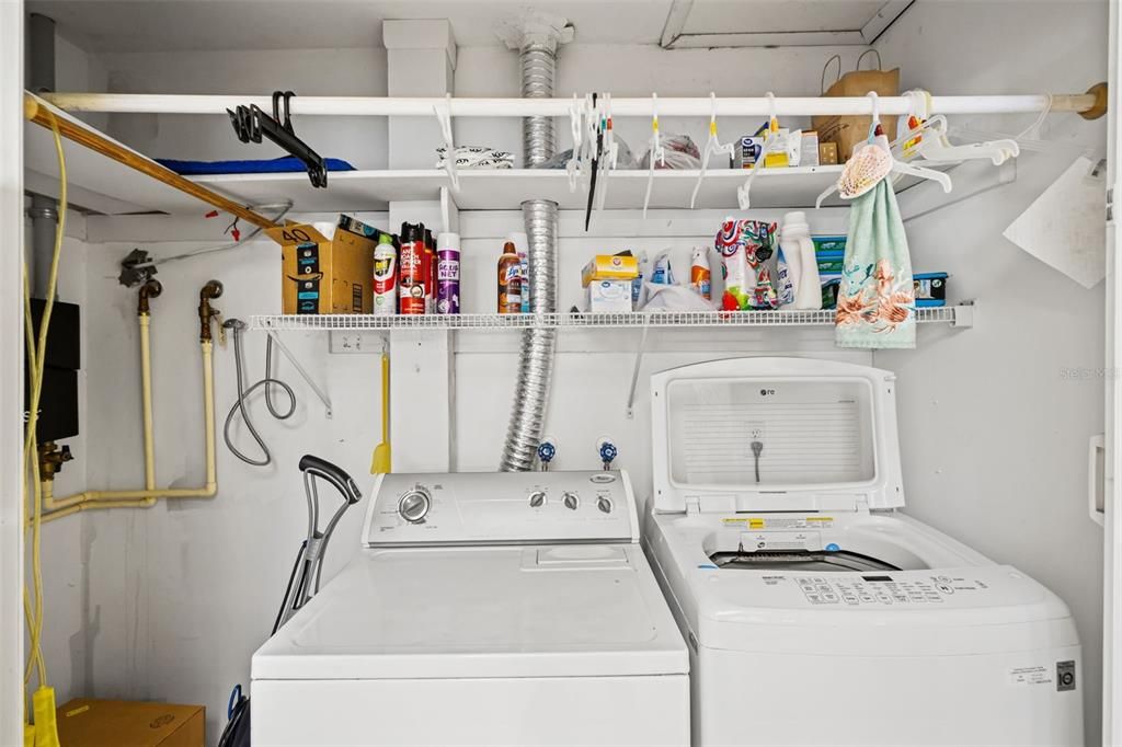 For Sale: $249,000 (2 beds, 2 baths, 1142 Square Feet)