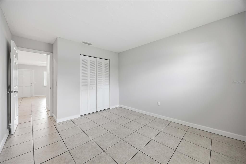 For Rent: $1,250 (2 beds, 1 baths, 700 Square Feet)
