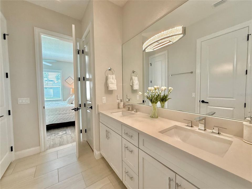 For Sale: $815,000 (3 beds, 2 baths, 1595 Square Feet)