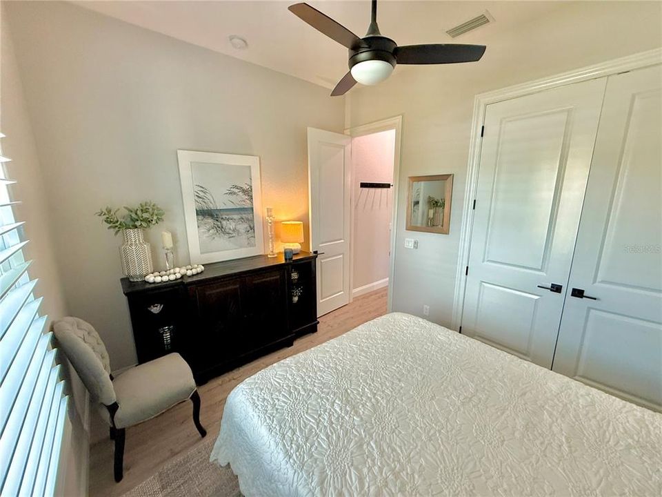For Sale: $815,000 (3 beds, 2 baths, 1595 Square Feet)