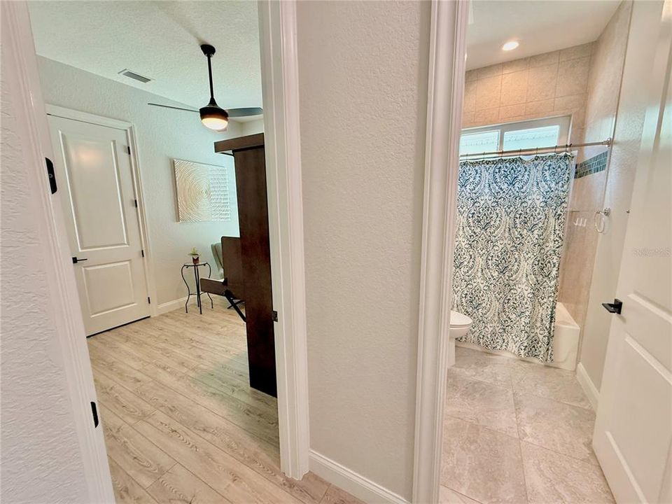 For Sale: $815,000 (3 beds, 2 baths, 1595 Square Feet)