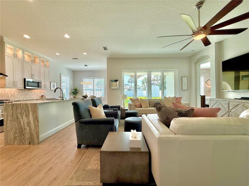 For Sale: $815,000 (3 beds, 2 baths, 1595 Square Feet)