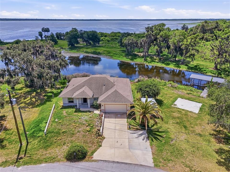 Recently Sold: $365,000 (3 beds, 2 baths, 1849 Square Feet)
