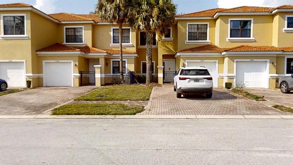 For Sale: $230,000 (3 beds, 2 baths, 1495 Square Feet)