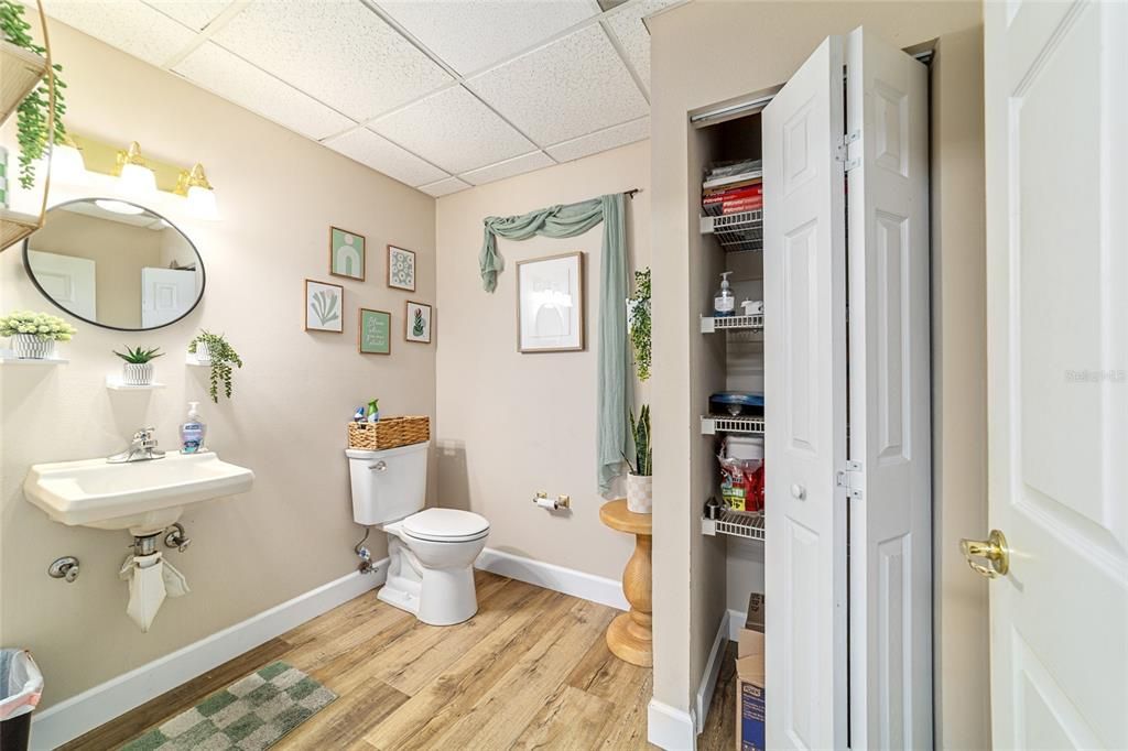 For Sale: $997,000 (0 beds, 0 baths, 6152 Square Feet)