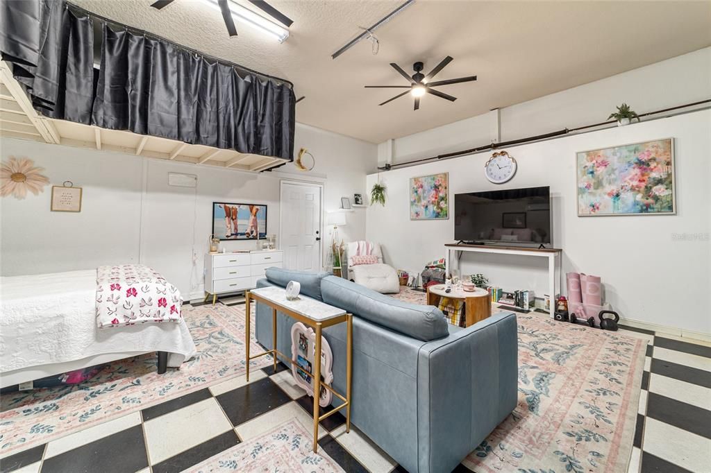 For Sale: $997,000 (0 beds, 0 baths, 6152 Square Feet)
