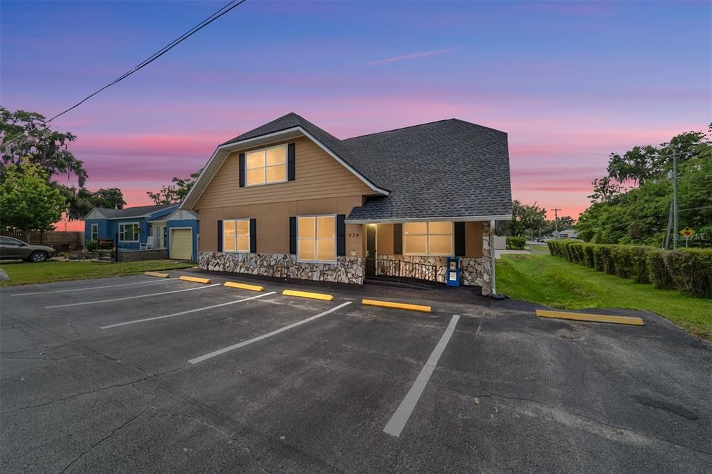 For Sale: $997,000 (0 beds, 0 baths, 6152 Square Feet)