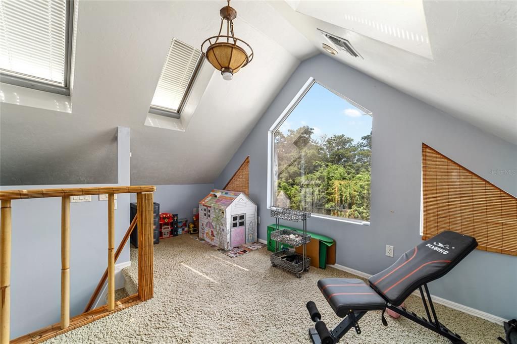For Sale: $997,000 (0 beds, 0 baths, 6152 Square Feet)