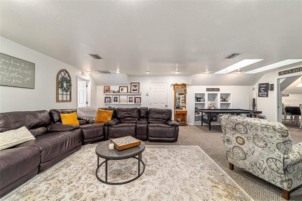 For Sale: $997,000 (0 beds, 0 baths, 6152 Square Feet)