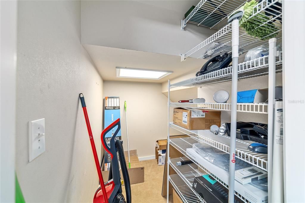 For Sale: $997,000 (0 beds, 0 baths, 6152 Square Feet)
