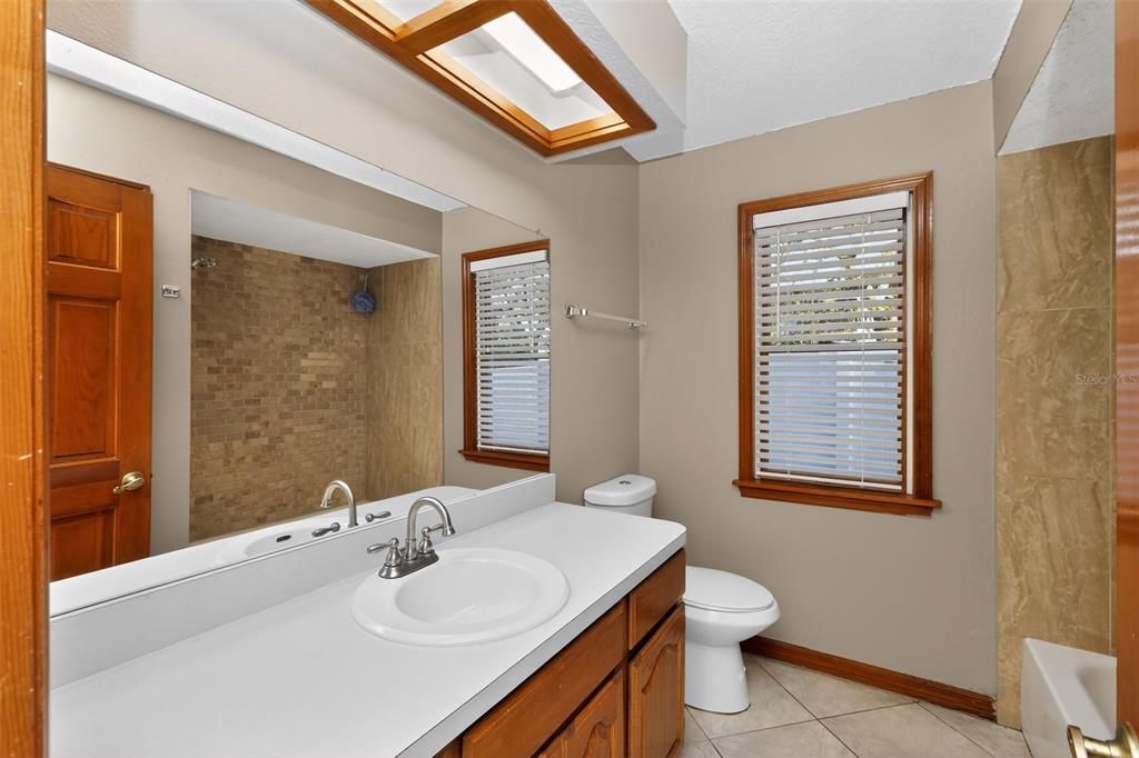 Active With Contract: $279,900 (3 beds, 2 baths, 2427 Square Feet)