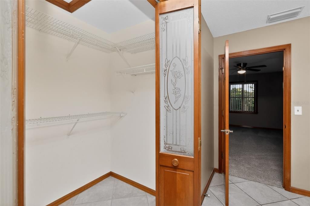 Active With Contract: $279,900 (3 beds, 2 baths, 2427 Square Feet)