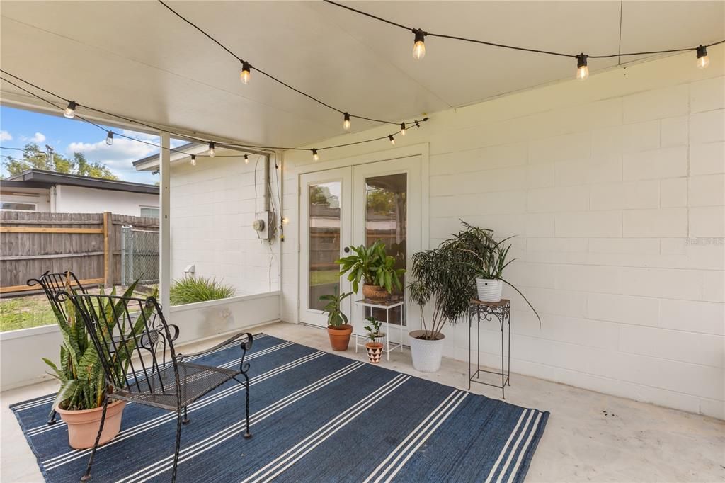 Active With Contract: $339,000 (3 beds, 1 baths, 1152 Square Feet)