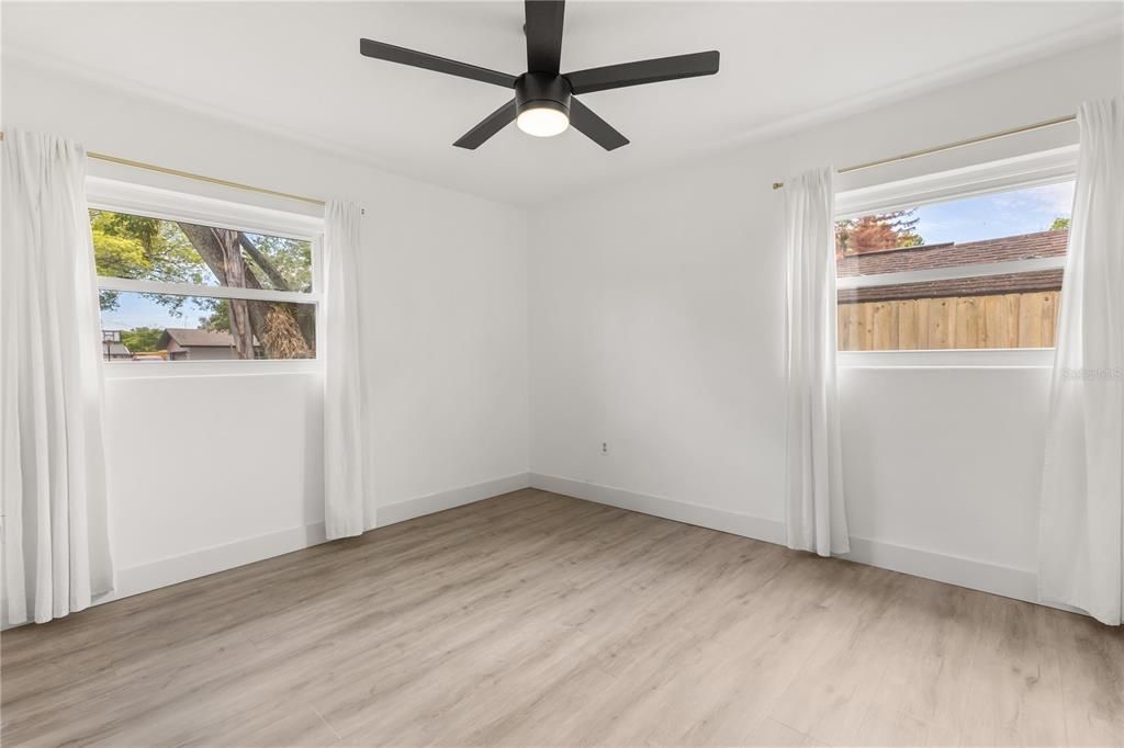 Active With Contract: $339,000 (3 beds, 1 baths, 1152 Square Feet)
