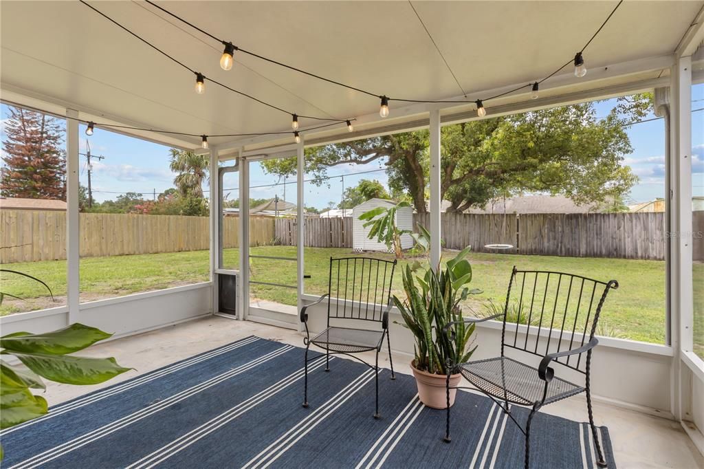 Active With Contract: $339,000 (3 beds, 1 baths, 1152 Square Feet)