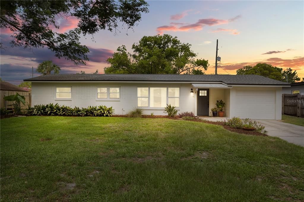 Active With Contract: $339,000 (3 beds, 1 baths, 1152 Square Feet)