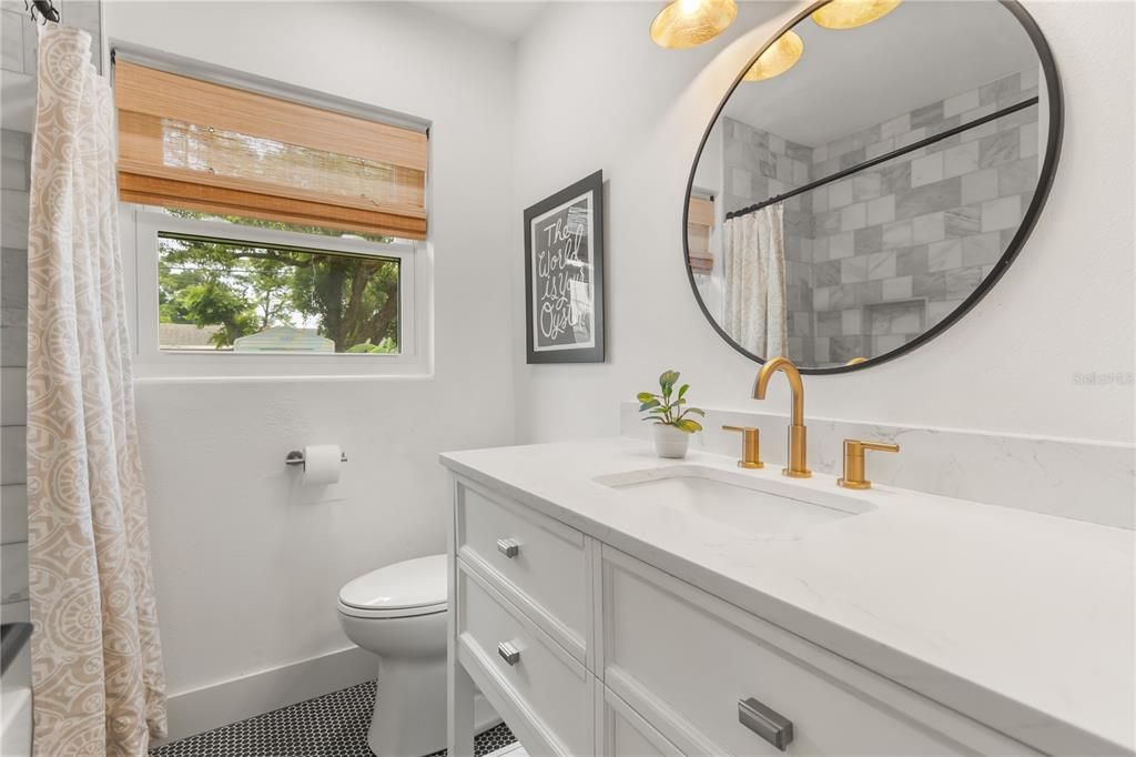Active With Contract: $339,000 (3 beds, 1 baths, 1152 Square Feet)