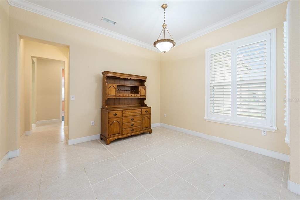 For Sale: $551,000 (2 beds, 2 baths, 2333 Square Feet)