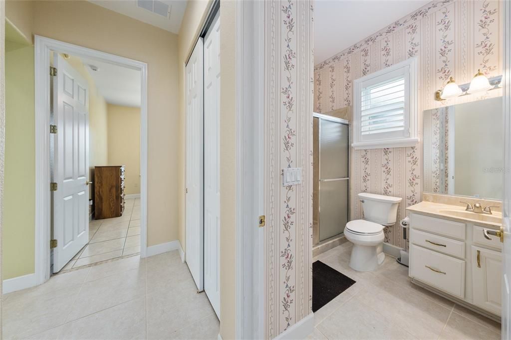 For Sale: $551,000 (2 beds, 2 baths, 2333 Square Feet)