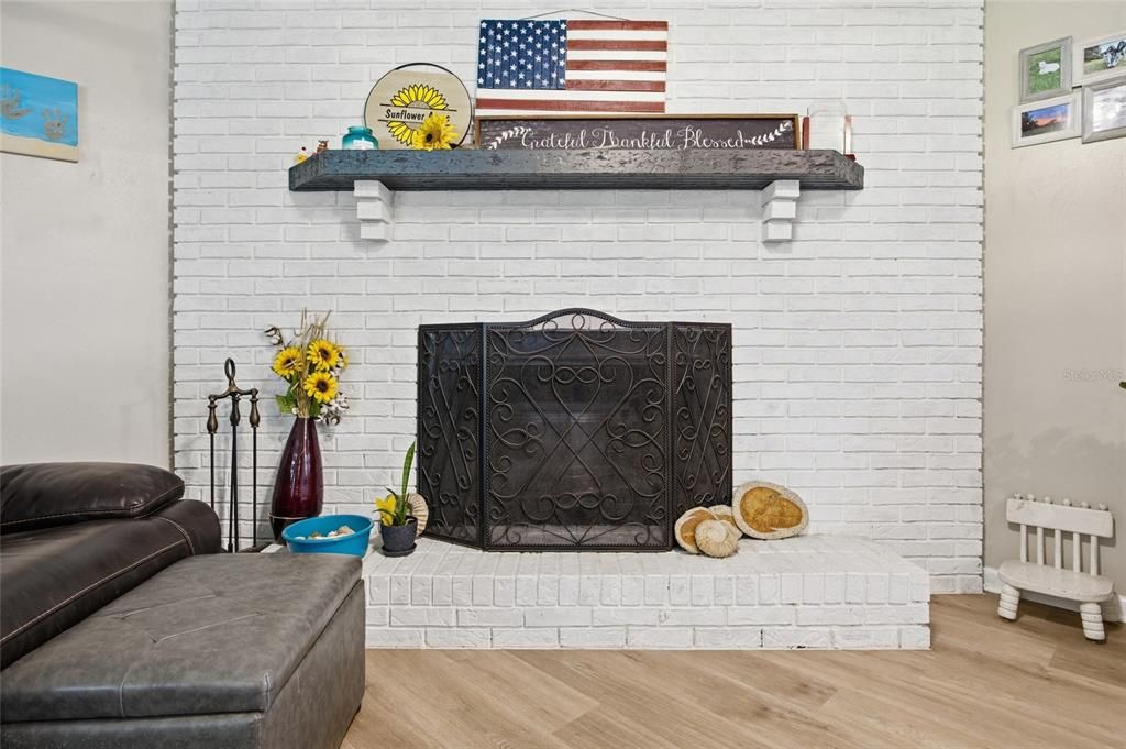 For Sale: $845,000 (5 beds, 2 baths, 3730 Square Feet)