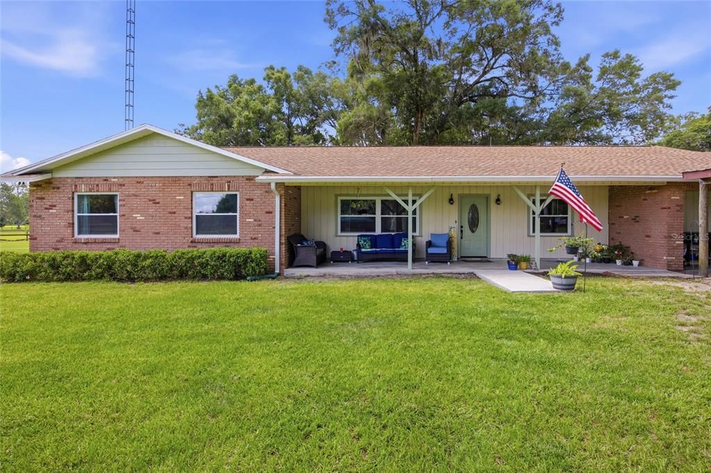 For Sale: $845,000 (5 beds, 2 baths, 3730 Square Feet)