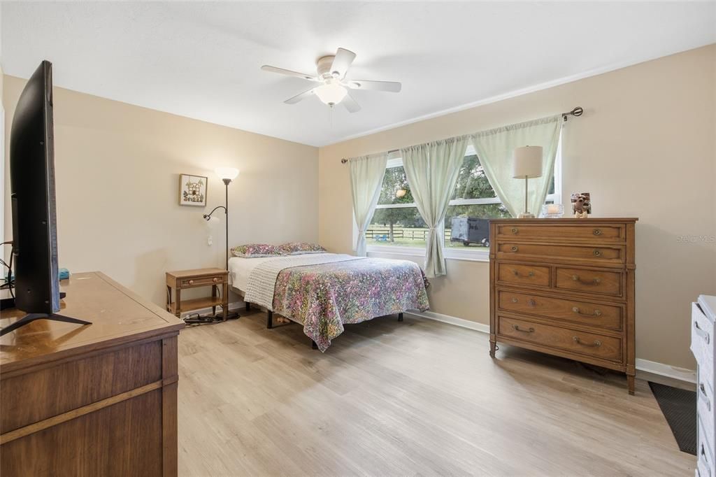 For Sale: $845,000 (5 beds, 2 baths, 3730 Square Feet)