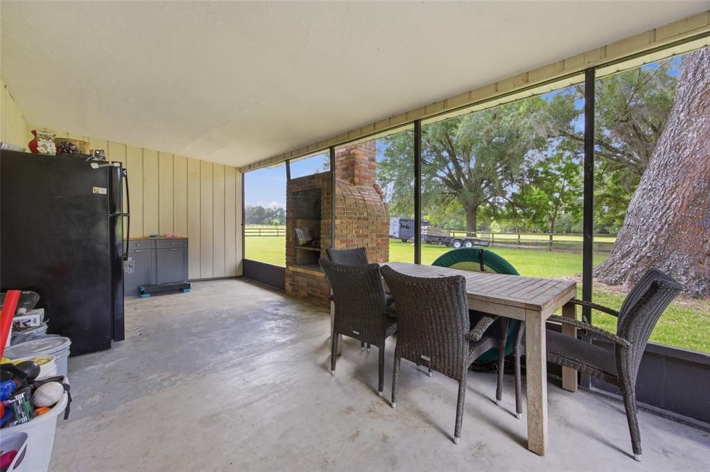 For Sale: $845,000 (5 beds, 2 baths, 3730 Square Feet)