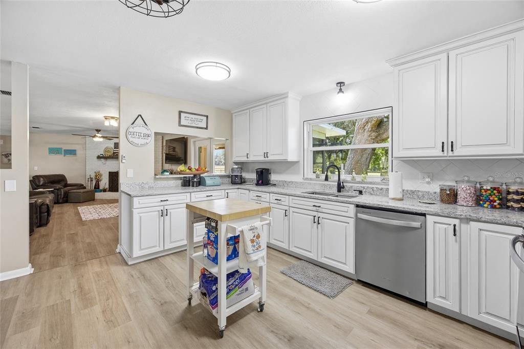 For Sale: $845,000 (5 beds, 2 baths, 3730 Square Feet)
