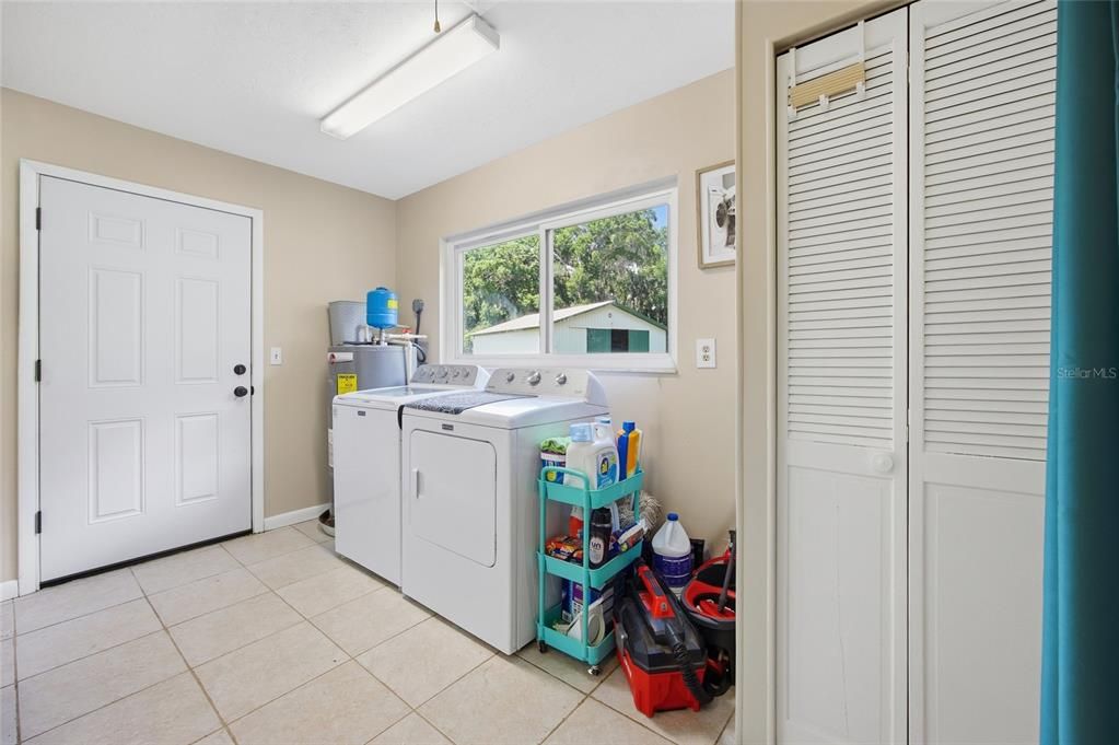 For Sale: $845,000 (5 beds, 2 baths, 3730 Square Feet)