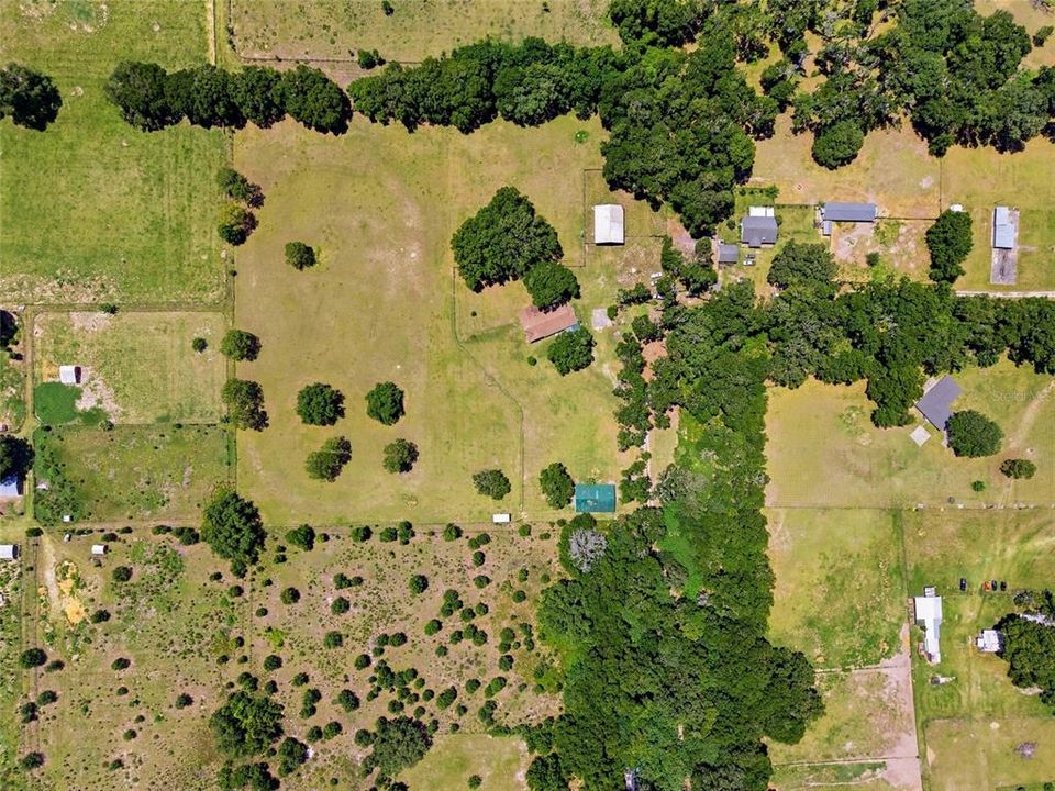 En Venta: $845,000 (5 camas, 2 baños, 3730 Pies cuadrados)