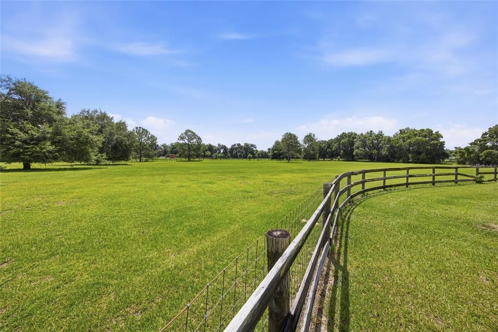 For Sale: $845,000 (5 beds, 2 baths, 3730 Square Feet)