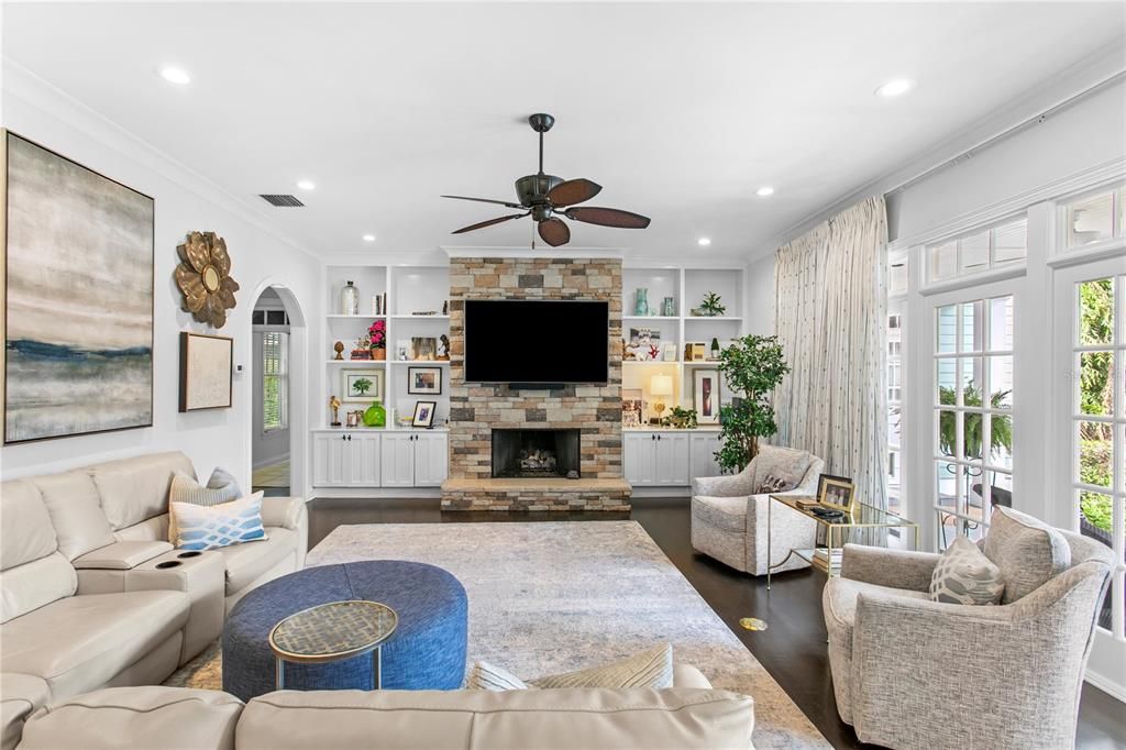 En Venta: $3,449,000 (5 camas, 4 baños, 5159 Pies cuadrados)