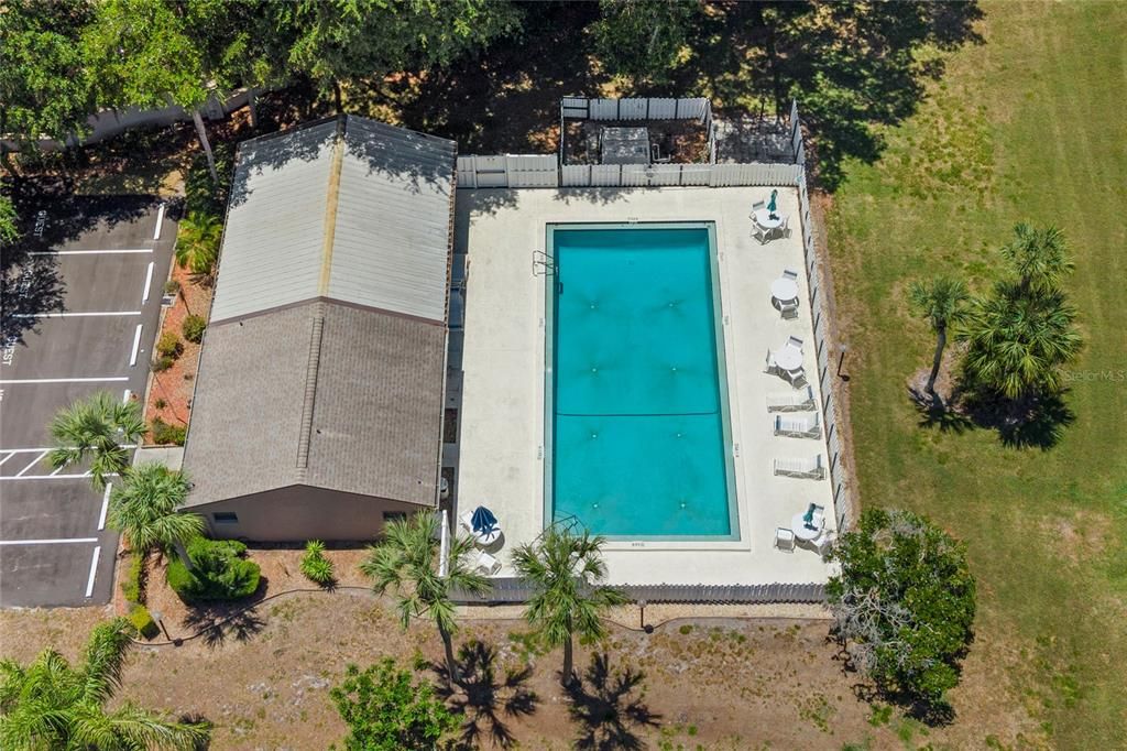 Activo con contrato: $373,000 (3 camas, 2 baños, 1911 Pies cuadrados)