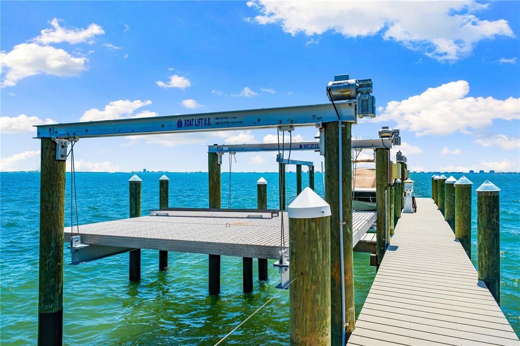 For Sale: $7,480,000 (5 beds, 6 baths, 5099 Square Feet)