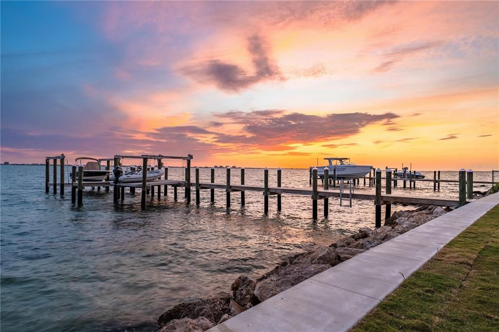 For Sale: $7,480,000 (5 beds, 6 baths, 5099 Square Feet)