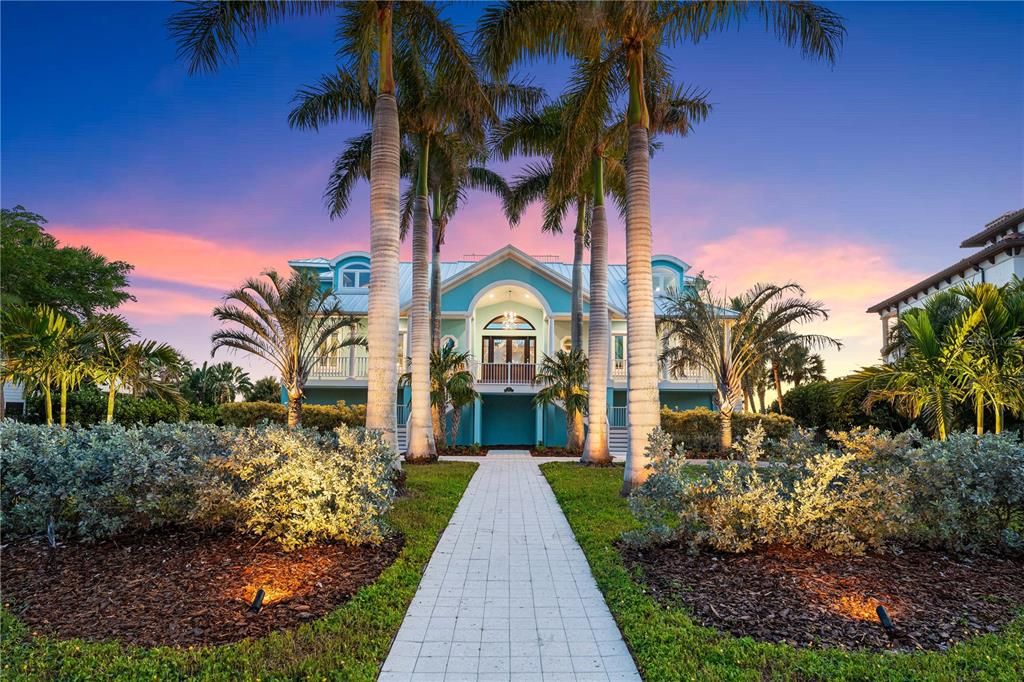 For Sale: $7,480,000 (5 beds, 6 baths, 5099 Square Feet)