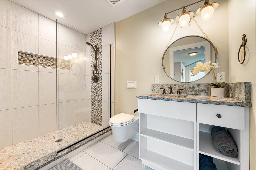 For Sale: $7,480,000 (5 beds, 6 baths, 5099 Square Feet)