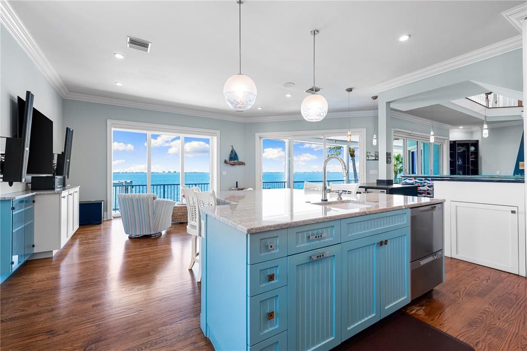 For Sale: $7,480,000 (5 beds, 6 baths, 5099 Square Feet)