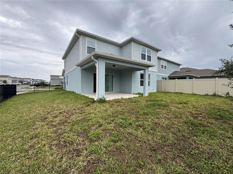 Active With Contract: $2,700 (4 beds, 3 baths, 2616 Square Feet)