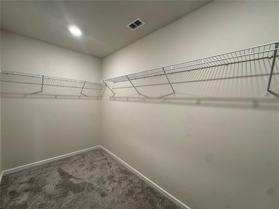 Active With Contract: $2,700 (4 beds, 3 baths, 2616 Square Feet)