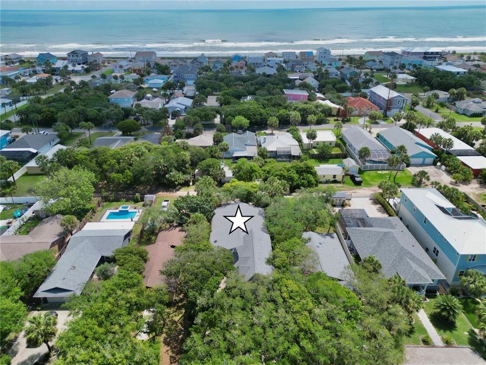 For Sale: $775,000 (4 beds, 3 baths, 2580 Square Feet)