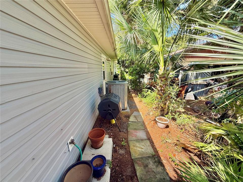 For Sale: $775,000 (4 beds, 3 baths, 2580 Square Feet)