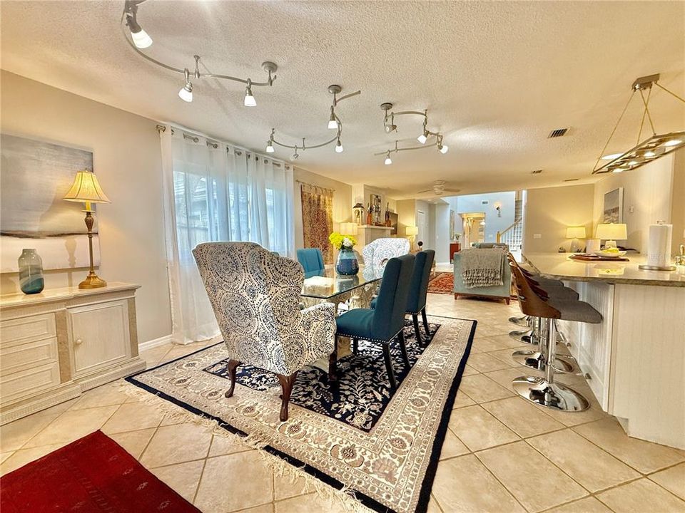 For Sale: $775,000 (4 beds, 3 baths, 2580 Square Feet)