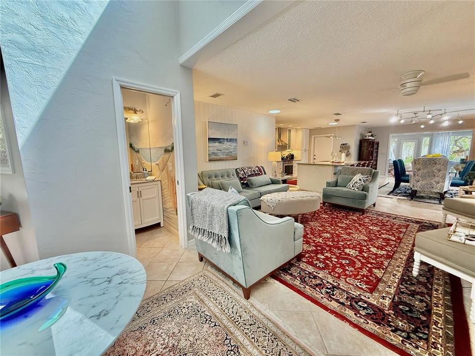 For Sale: $775,000 (4 beds, 3 baths, 2580 Square Feet)