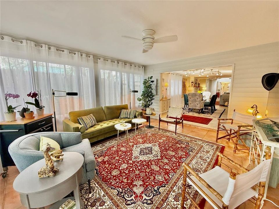 For Sale: $775,000 (4 beds, 3 baths, 2580 Square Feet)