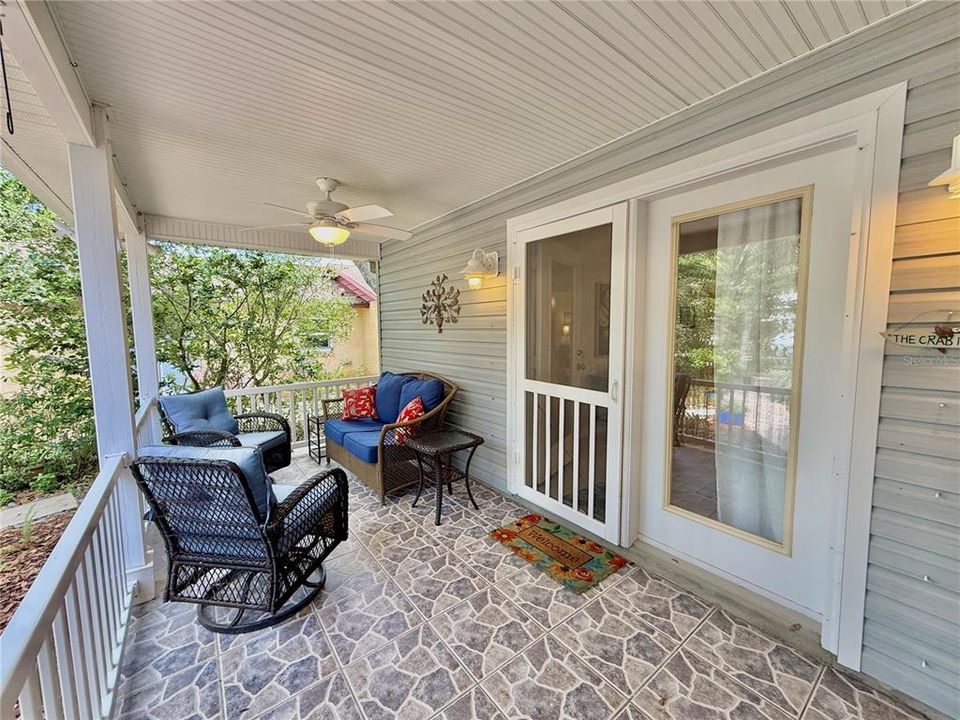 For Sale: $775,000 (4 beds, 3 baths, 2580 Square Feet)