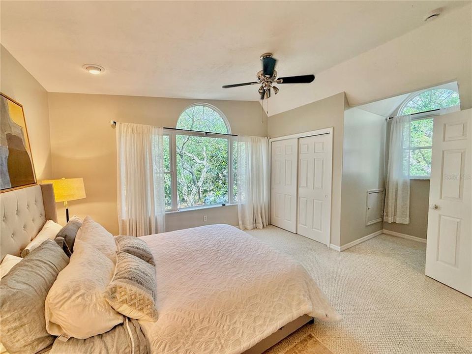 For Sale: $775,000 (4 beds, 3 baths, 2580 Square Feet)