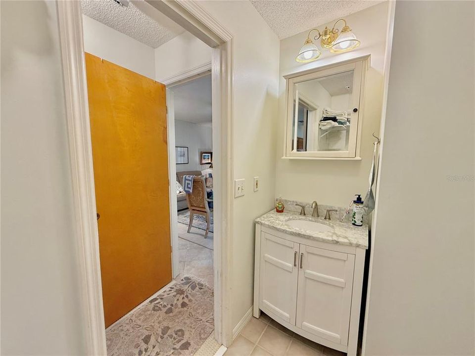 For Sale: $775,000 (4 beds, 3 baths, 2580 Square Feet)